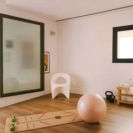 ホテル Paseo De Gracia Hotel, Sonder By Marriott Bonvoy バルセロナ